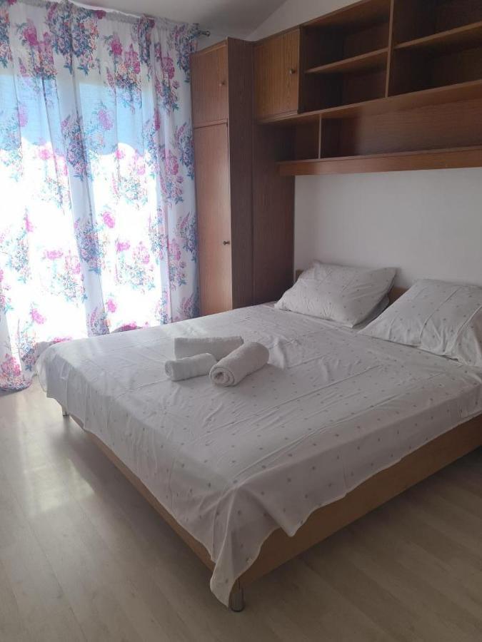 Apartments Triton Rogoznica  Ngoại thất bức ảnh