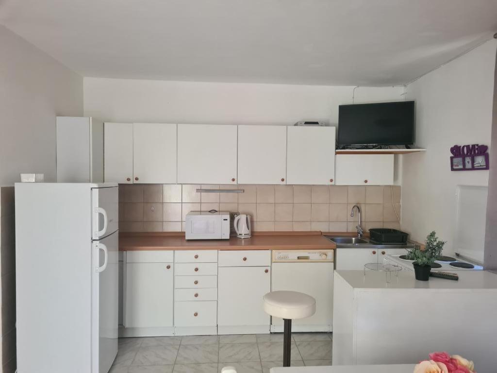 Apartments Triton Rogoznica  Ngoại thất bức ảnh