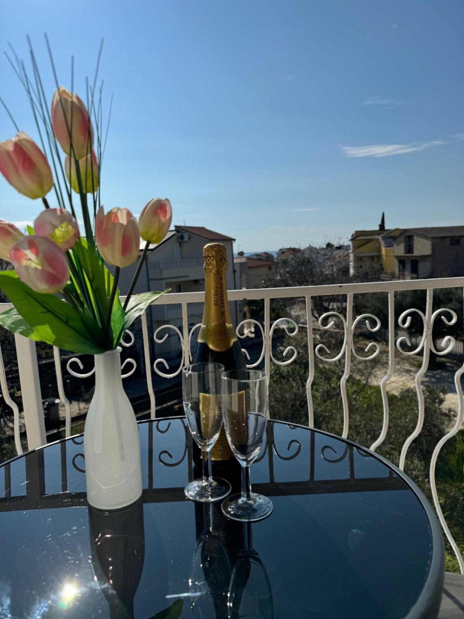 Apartments Triton Rogoznica  Ngoại thất bức ảnh