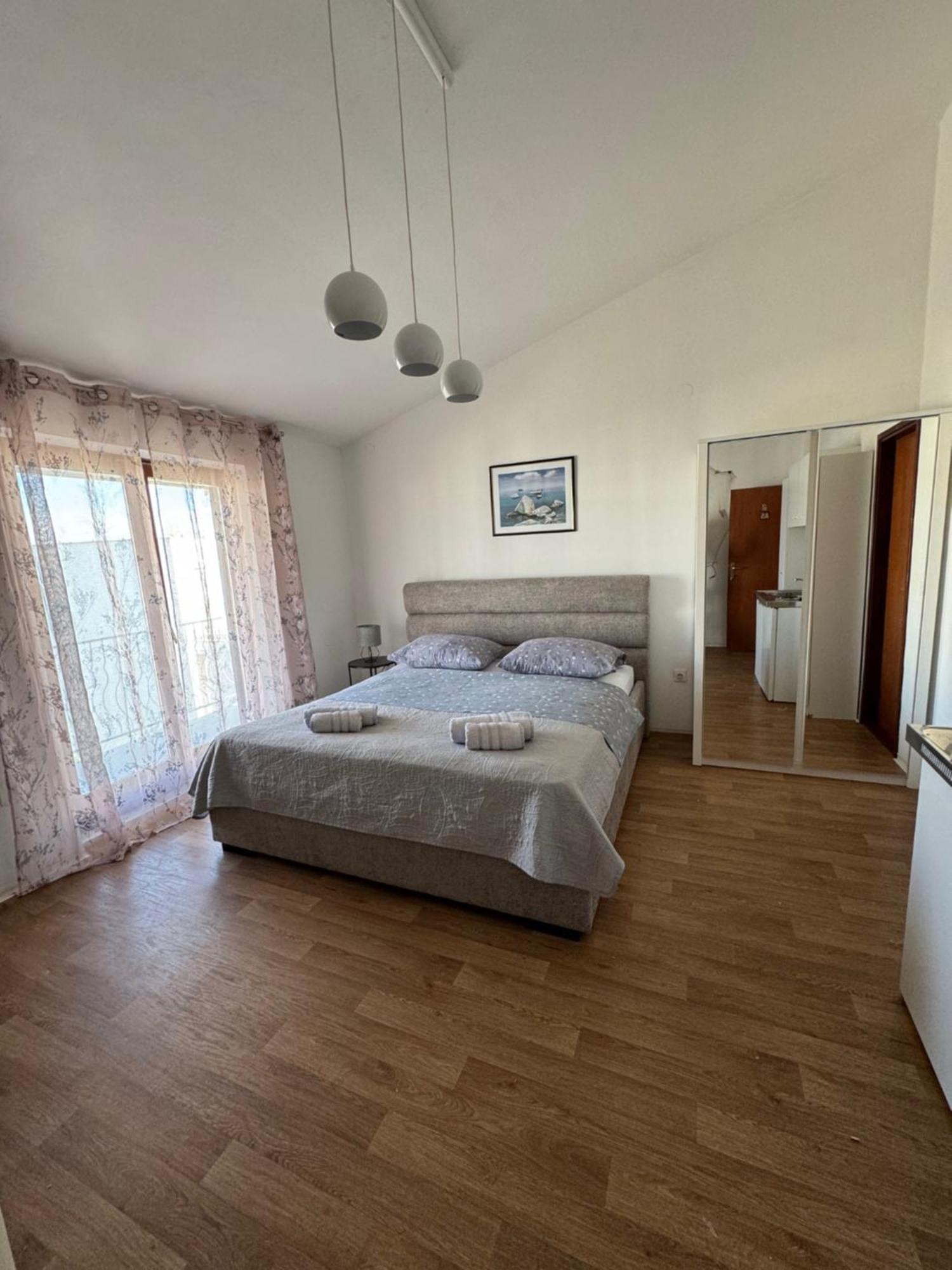 Apartments Triton Rogoznica  Ngoại thất bức ảnh