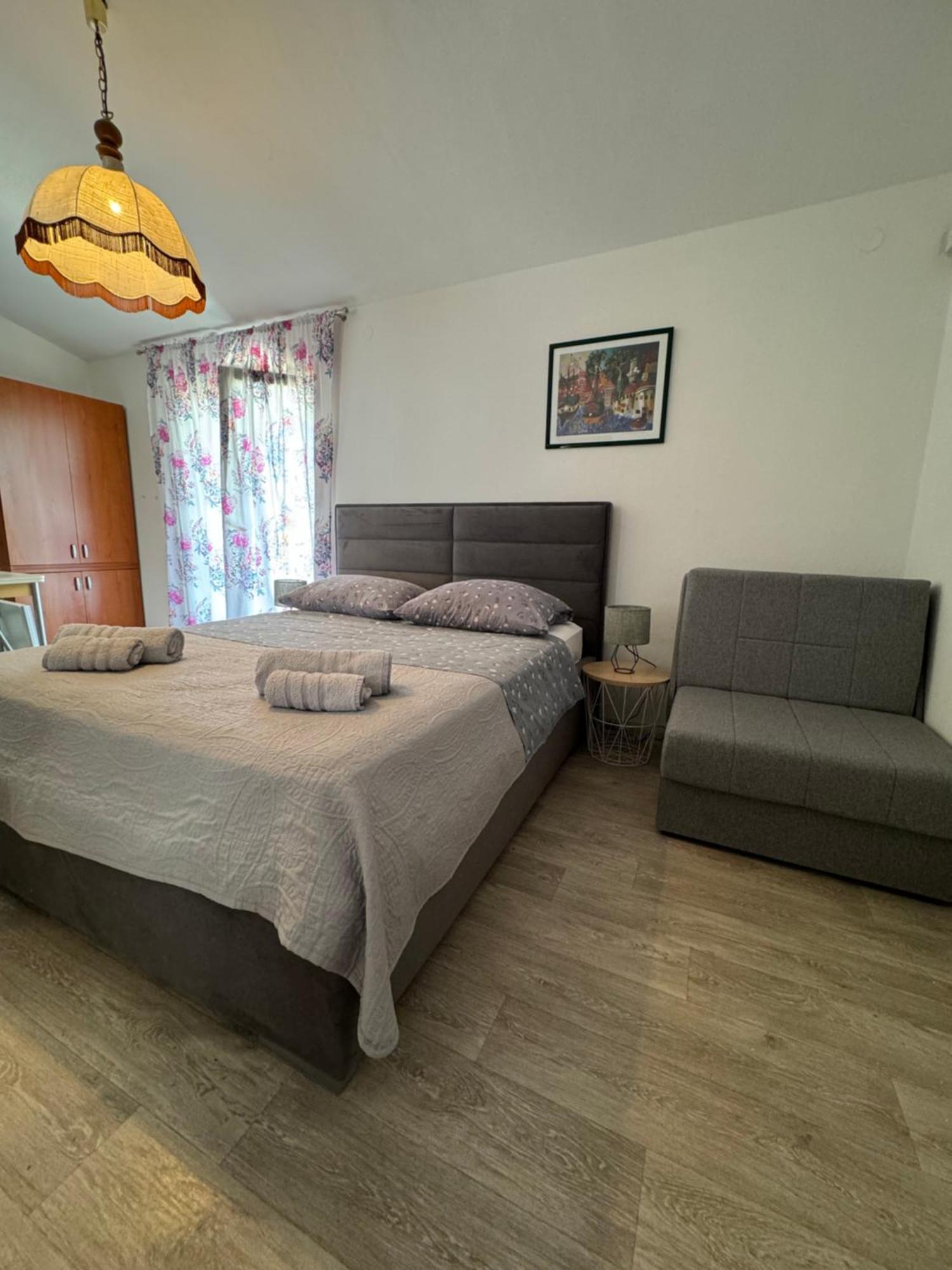 Apartments Triton Rogoznica  Ngoại thất bức ảnh